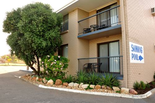 Abrolhos Reef Lodge