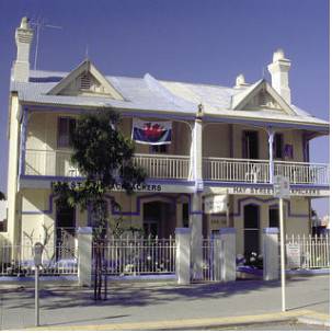 Hay Street Backpackers & Motel