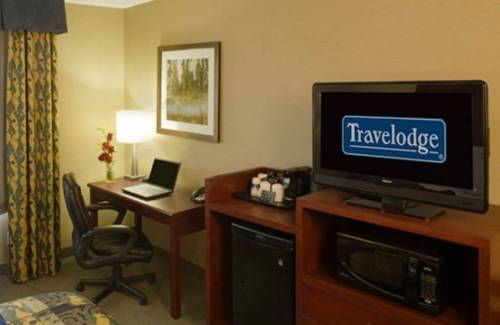 Travelodge Oshawa