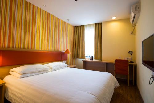 Home Inn Nantong Middle Qingnian Road