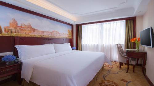 Vienna Hotel Shenzhen Fuyong Village