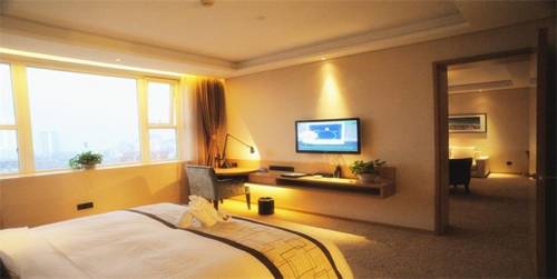 Yantai Celebrity Hotel