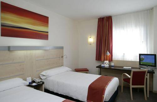 Holiday Inn Express Madrid Airport