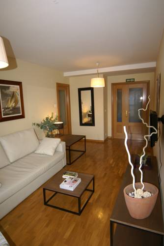 Suites Pamplona Plaza