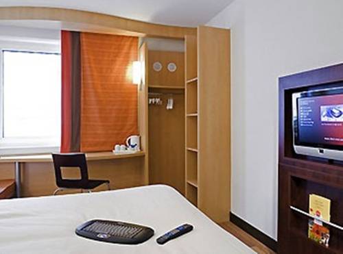 ibis London Luton Airport