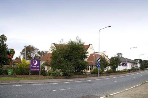 Premier Inn Basildon (Rayleigh)