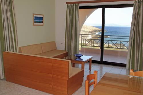 Nanakis Beach Luxury Apartments