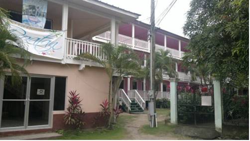 Hotel La Quinta Roatan