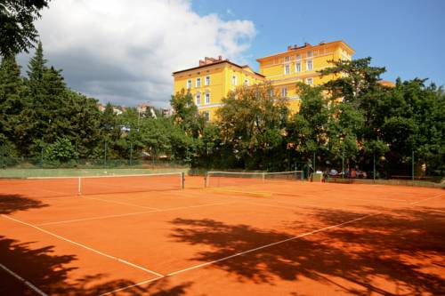 Hotel Kvarner Palace