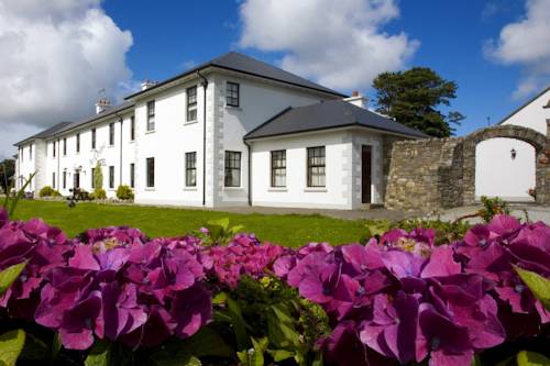 An Chúirt, Gweedore Court Hotel