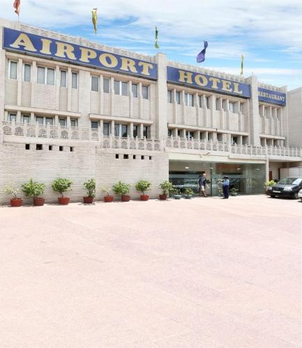 Airport Hotel