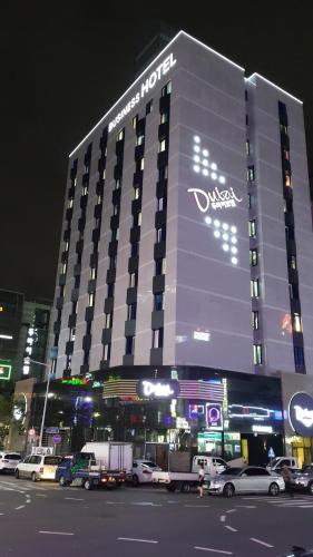 Dubai Hotel