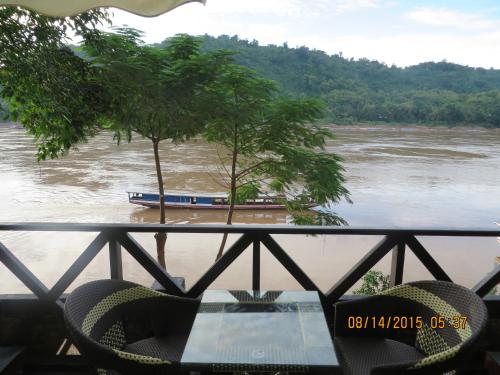 Lan Kham Riverside