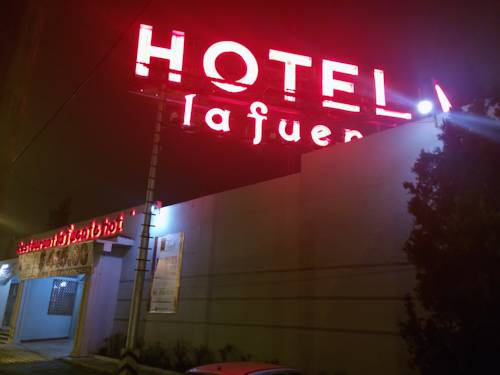 La Fuente Hotel & Suites