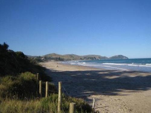 Wainui Beach Motel