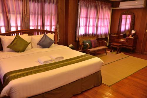 Baan Kham Wan Hotel