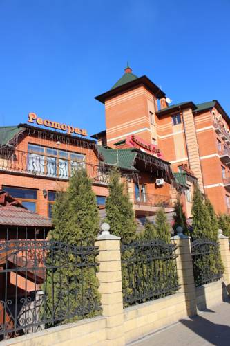 Golden Lion Hotel