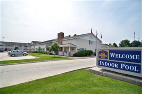 Best Western Plus University Park Inn & Suites