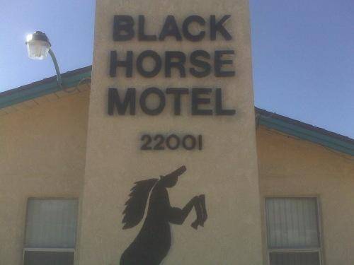 Black Horse Motel