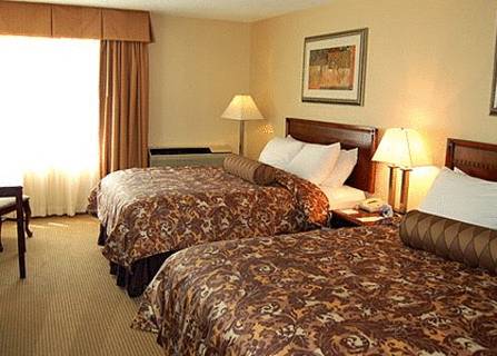 Clarion Inn & Suites East Windsor