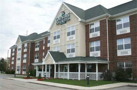 Country Inn & Suites Lansing