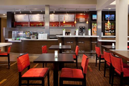 Courtyard by Marriott Bakersfield