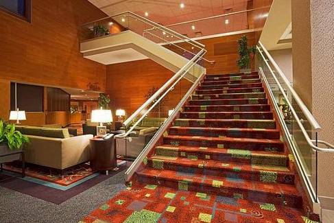 Crowne Plaza Minneapolis International Airport Hotel & Suites