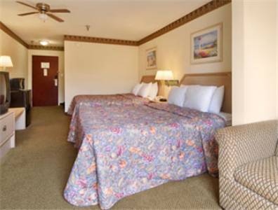 Days Inn and Suites Huntsville