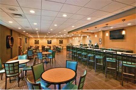 DoubleTree by Hilton Tinton Falls-Eatontown