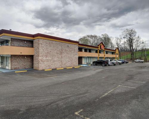 Econo Lodge Coliseum