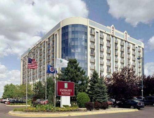 Embassy Suites Minneapolis - Airport