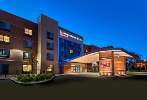 Fairfield Inn & Suites by Marriott Syracuse Carrier Circle