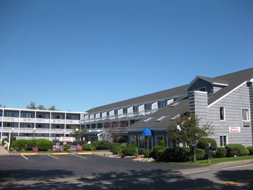 Grand Beach Inn