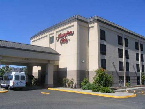 Hampton Inn Portland Airport