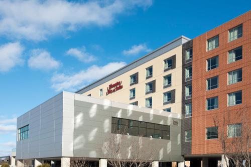 Hampton Inn & Suites Grand Rapids Downtown