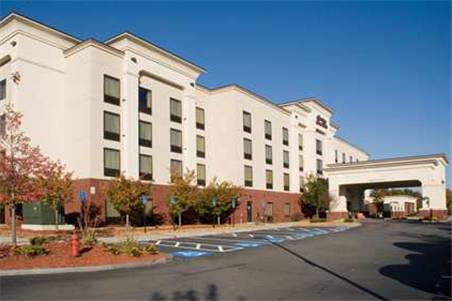 Hampton Inn & Suites Manchester Bedford