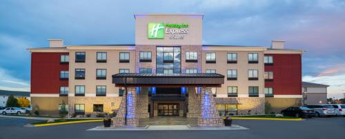 Holiday Inn Express Hotel & Suites Bismarck