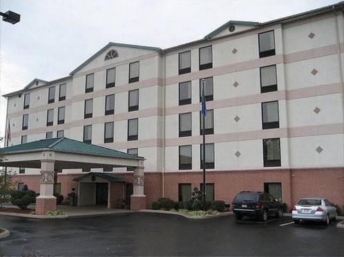 Holiday Inn Express Hotel & Suites Charleston-Southridge