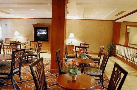 Holiday Inn Express Hotel & Suites Hagerstown