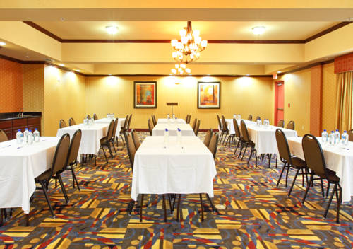 Holiday Inn Express Hotel & Suites Van Buren-Fort Smith Area