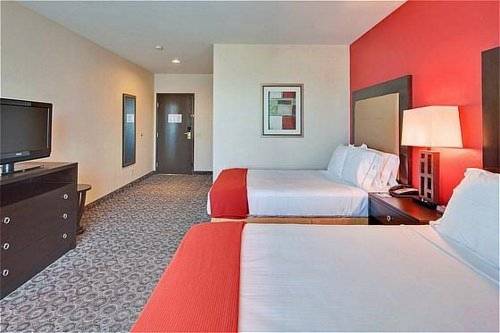 Holiday Inn Express Los Angeles LAX Airport