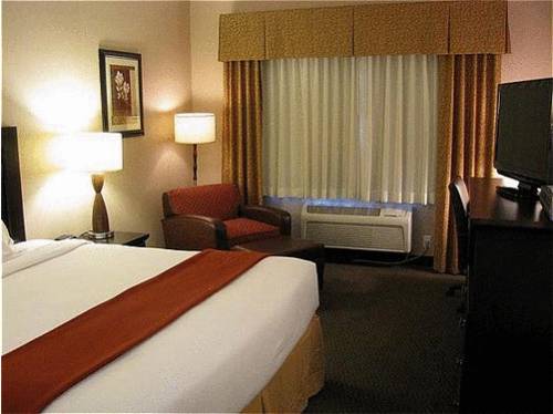 Holiday Inn Express Medford