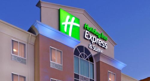 Holiday Inn Express & Suites Dallas North - Addison