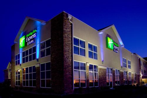 Holiday Inn Express & Suites Rapid City