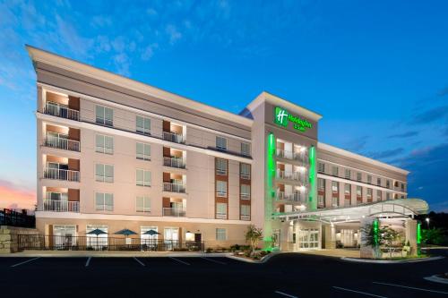 Holiday Inn Hotel & Suites Arden - Asheville Airport