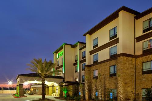 Holiday Inn Hotel & Suites Lake Charles South