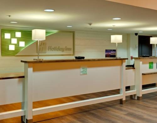 Holiday Inn & Suites Atlanta Airport North