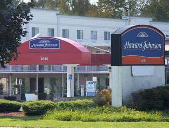 Howard Johnson Inn - Albany