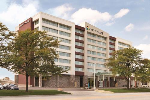 Hyatt Place Chicago O