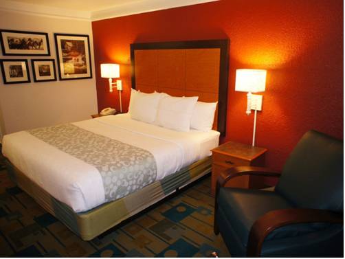 La Quinta Inn & Suites Nashville Airport/Opryland